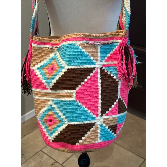 Wayuu Mochila Pink Blue Drawstring Bucket Bag - Picture 4 of 6